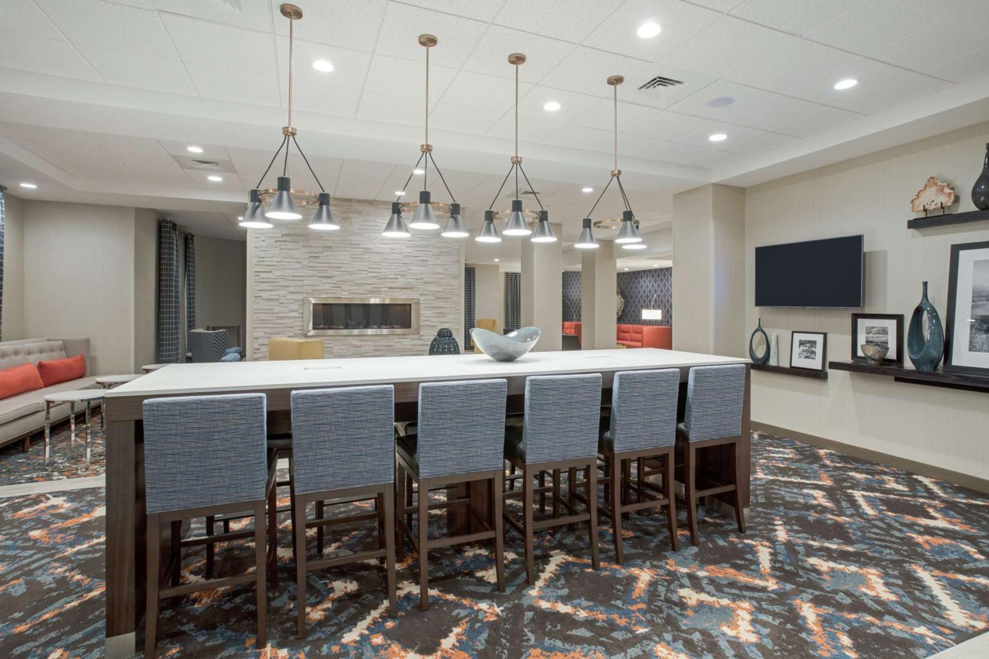 Hampton Inn And Suites Logan, Ut Екстериор снимка
